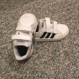 Adidas tennis shoes